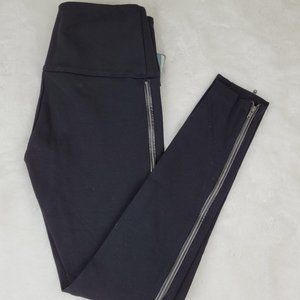 Lysse Black leggings side zip Small Petite